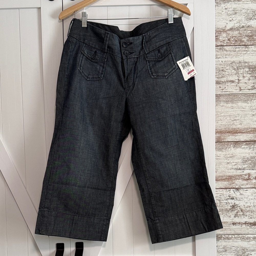 NWT - Lucky Brand Cropped Jeans